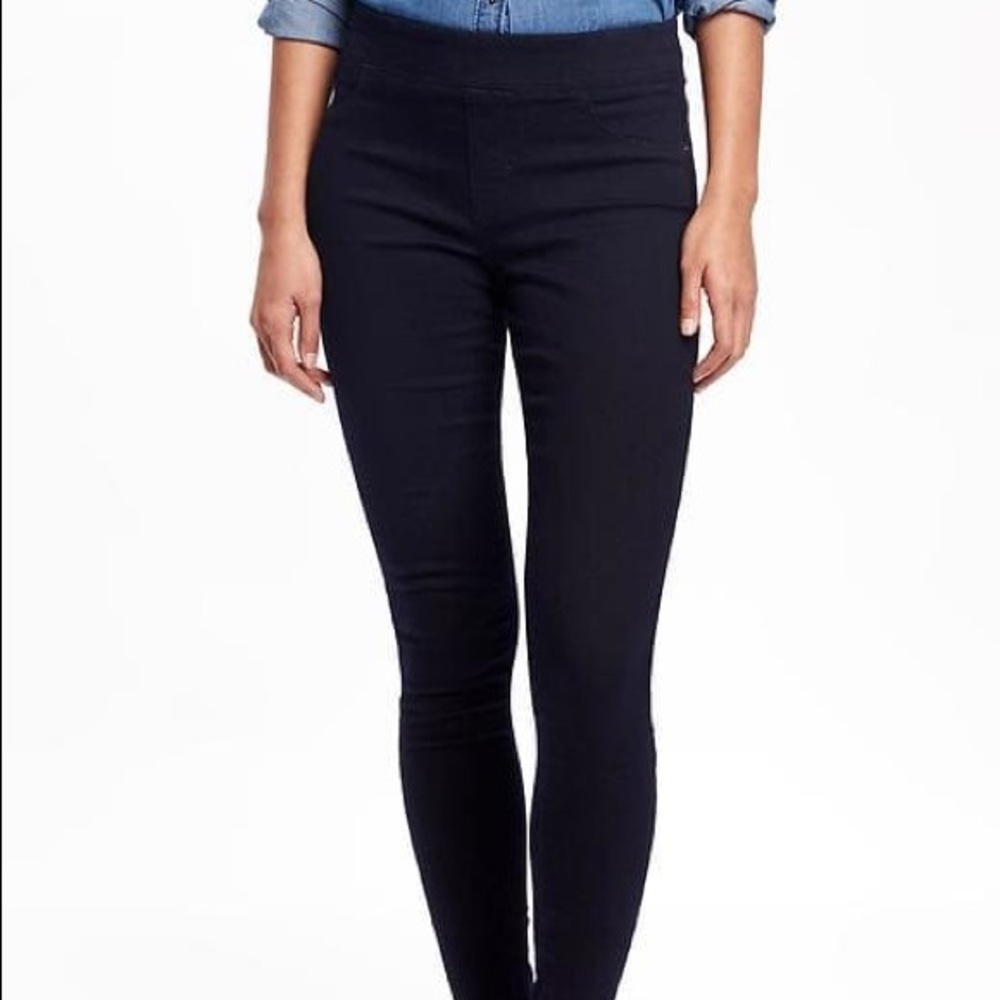 NWT Old Navy “Rockstar Mid-Rise” Jeggings